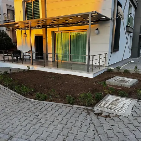 Keyifli Ve Oezenli Lueks Dubleks Ev Holiday home Aglantzia