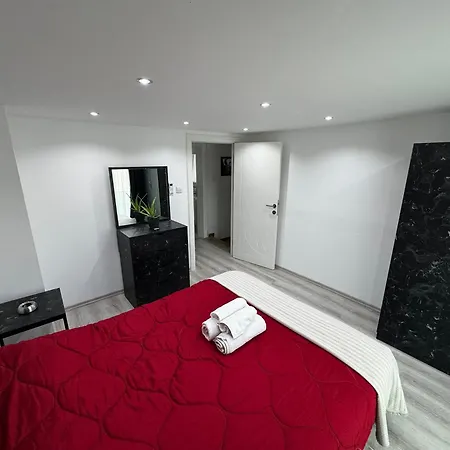 Keyifli Ve Oezenli Lueks Dubleks Ev Holiday home Aglantzia