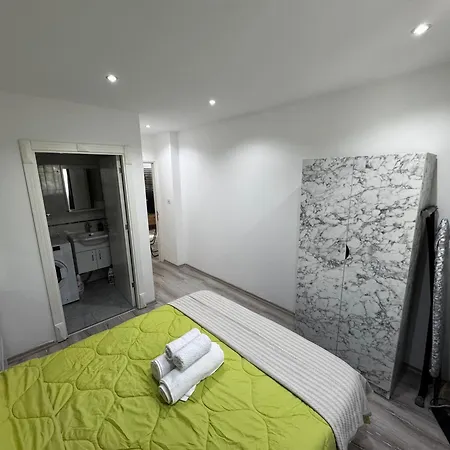 Holiday home Keyifli Ve Oezenli Lueks Dubleks Ev *