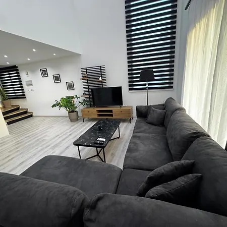Holiday home Keyifli Ve Oezenli Lueks Dubleks Ev